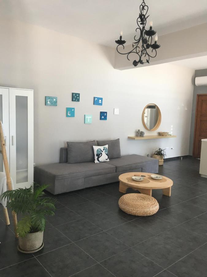 Secret Bay Apartment PalaiónTsiflíkion Exterior foto