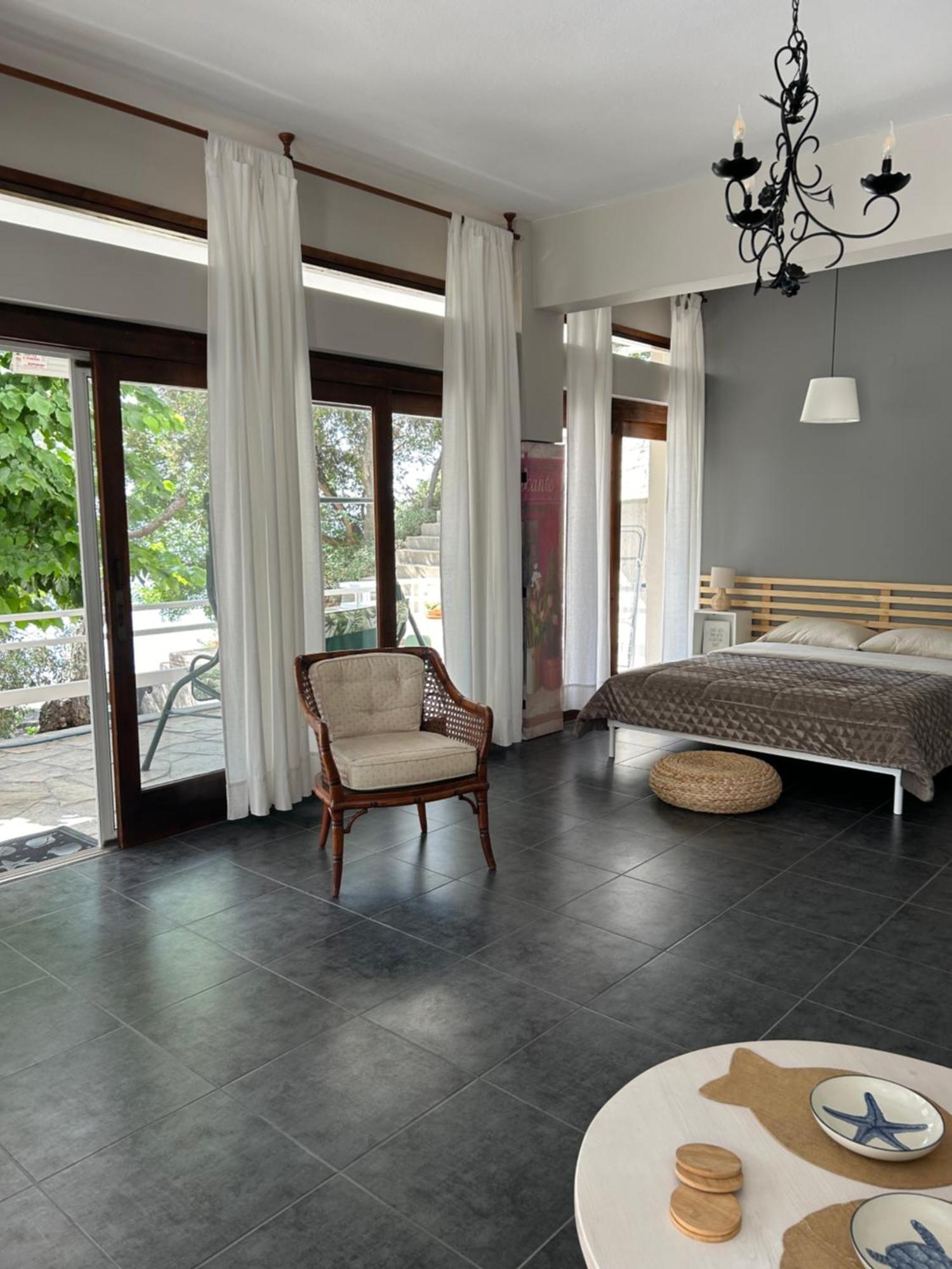 Secret Bay Apartment PalaiónTsiflíkion Exterior foto